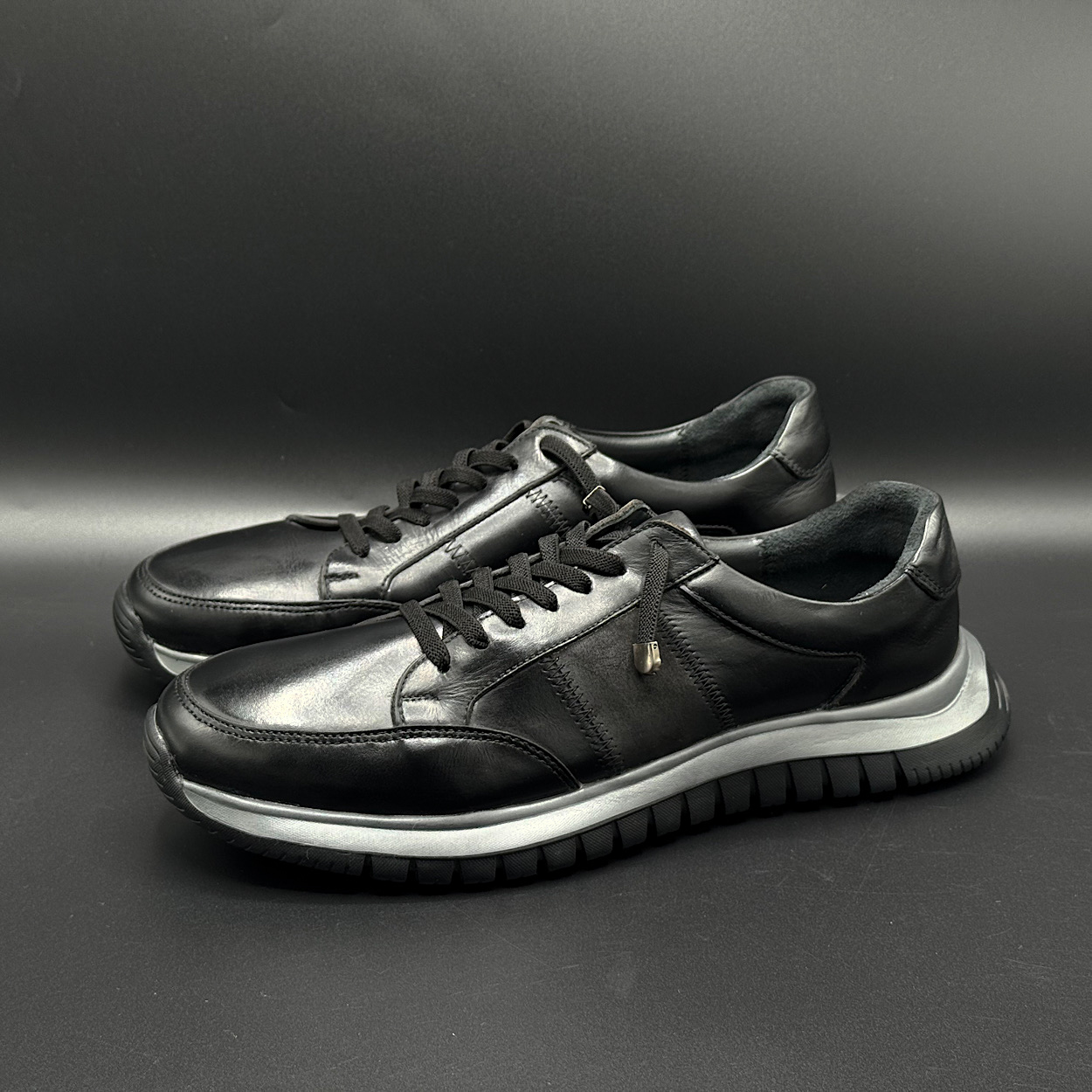 کفش چرم طبیعی رانینگ اروپایی