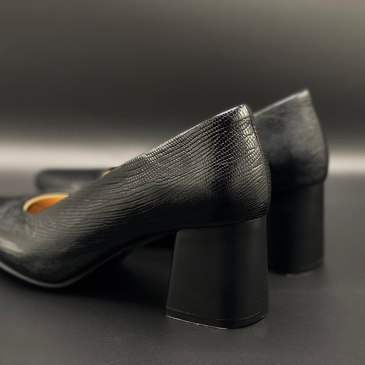 پاشنه ۴سانت